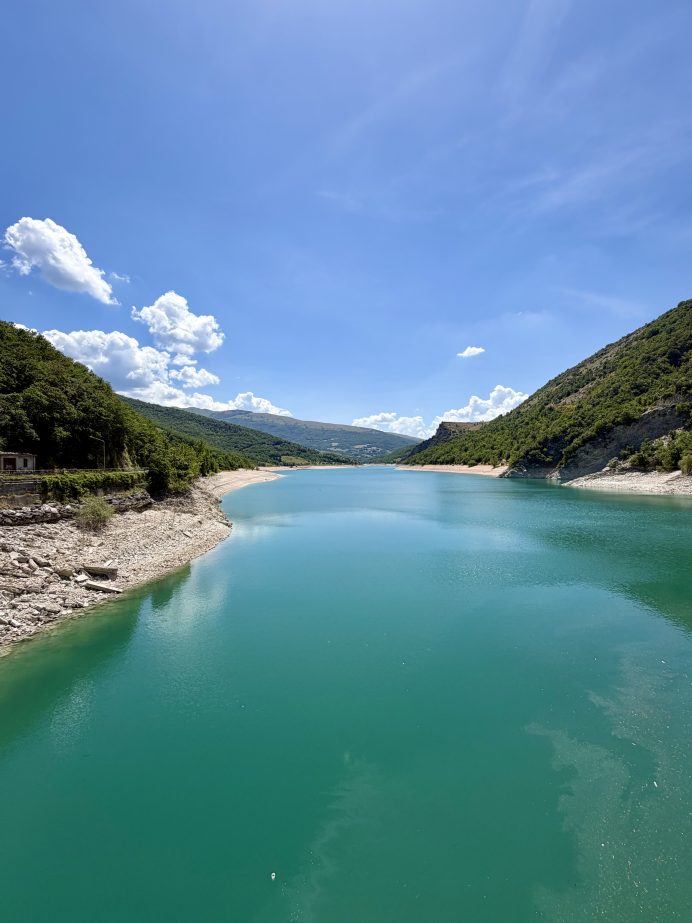 Fiastra Lake